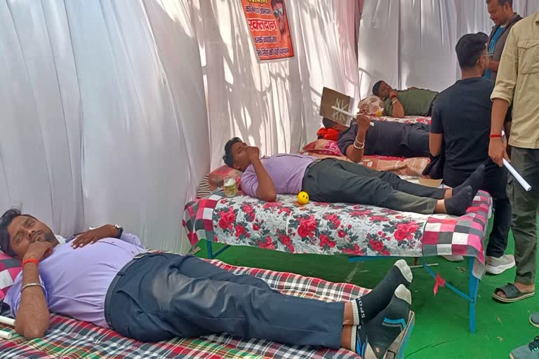 रक्तदान की फाइल फोटो: एक व्यक्ति की आखिरी कोशिश जीवन की जीवनी देने वाला अनमोल उपहार